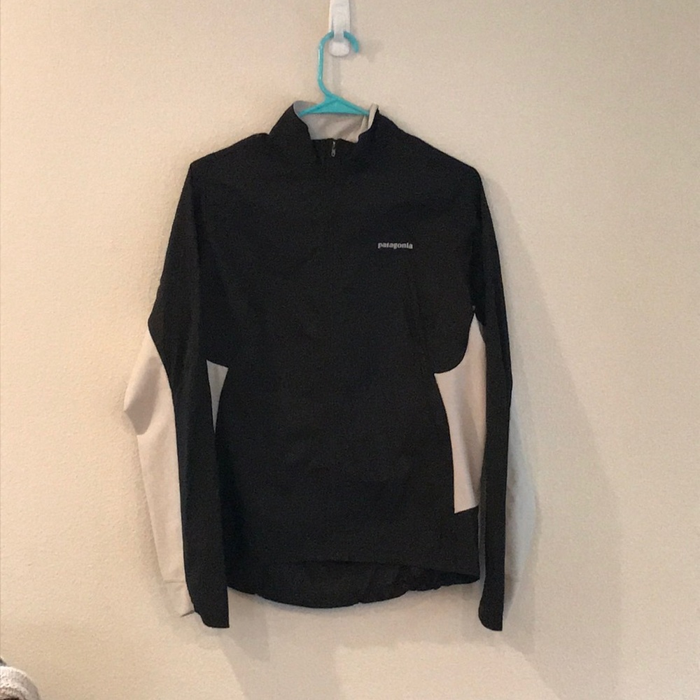 Patagonia windbreaker